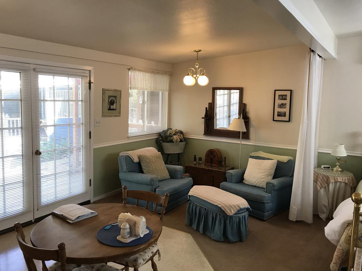Trailside Inn Bed And Breakfast カリストガ エクステリア 写真